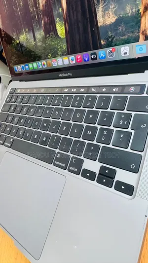 New Apple MacBook Pro 2020 8GB Intel Core I5 SSD 256GB