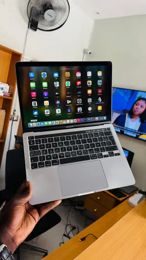 New Apple MacBook Pro 2020 8GB Intel Core I5 SSD 256GB