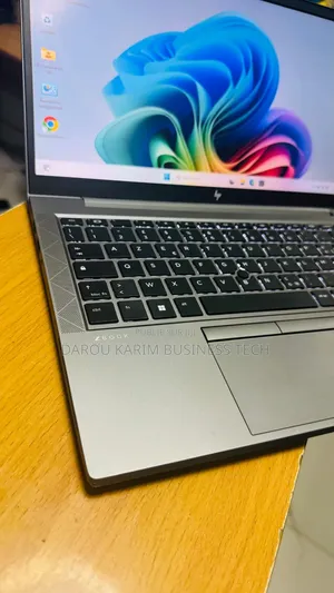 New HP ZBook Firefly 14 G7 32GB Intel Core I7 SSD 512GB