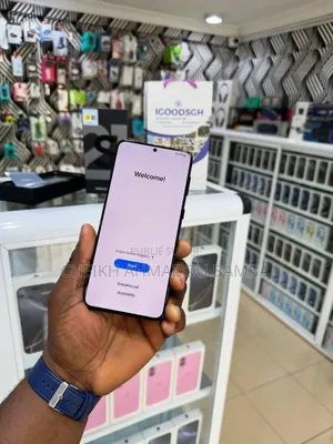 New Samsung Galaxy S21+ 5G 128 GB Black