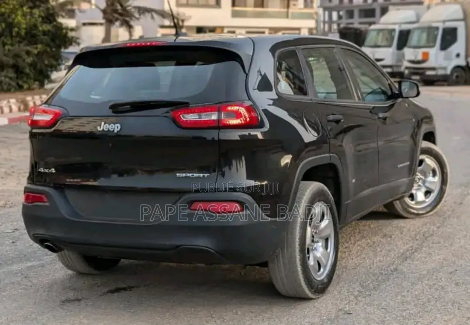 Jeep Cherokee Sport 4x4 2016 Black
