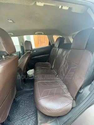 Photo - Nissan Rogue 2012 Gris