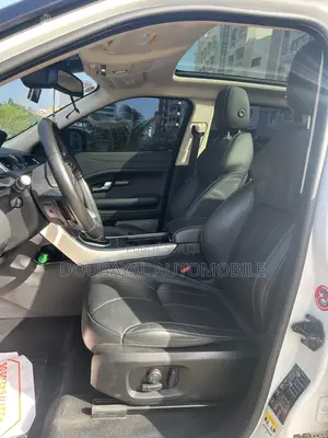 Rover 100 2018 Blanc