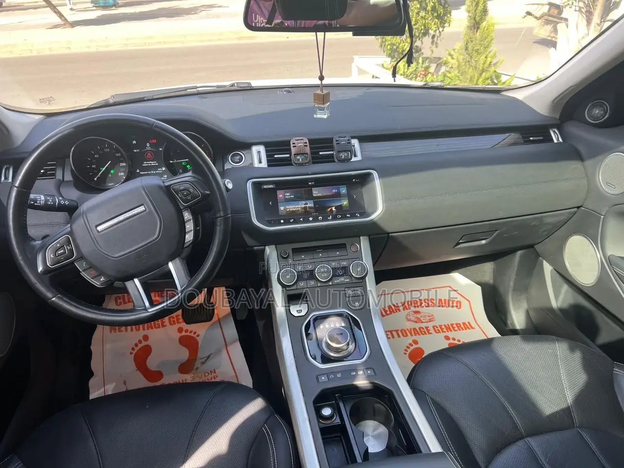 Rover 100 2018 Blanc