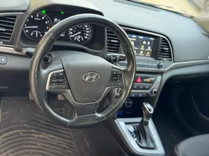 Hyundai Elantra 2018 Black