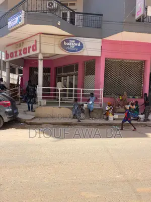 Photo - Magasin À Louer