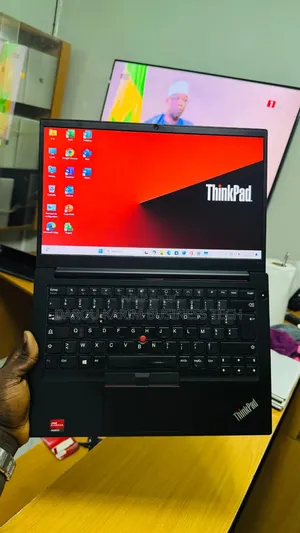 New Lenovo ThinkPad E14 Gen 2 8GB AMD Ryzen 3 SSD 256GB