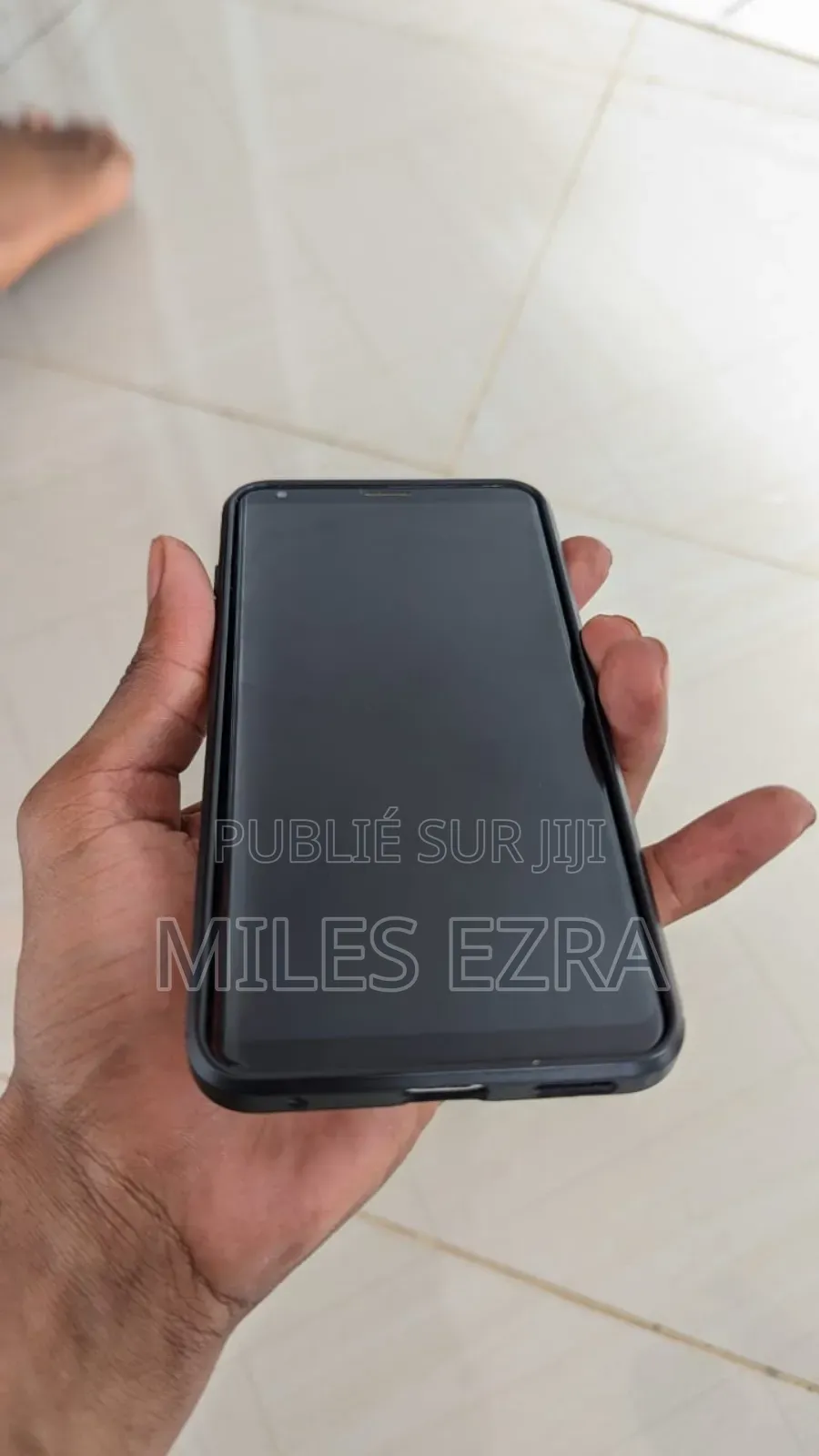 New LG V30 64 GB Gris