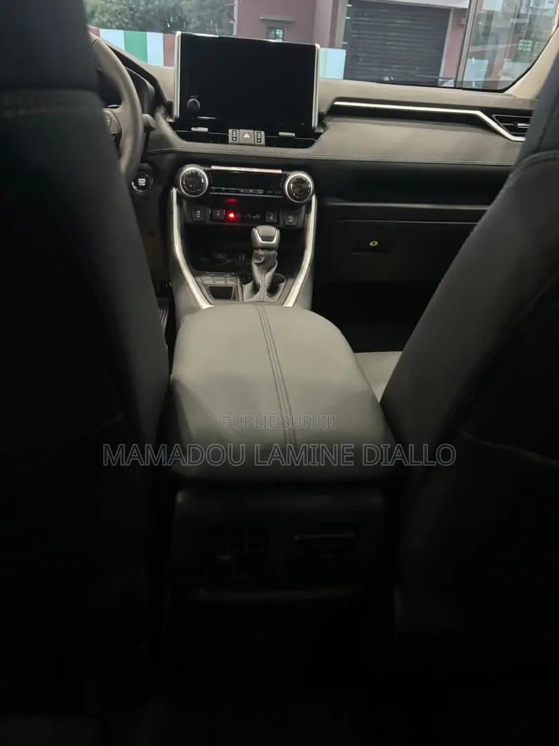 Toyota RAV4 2025 Blanc