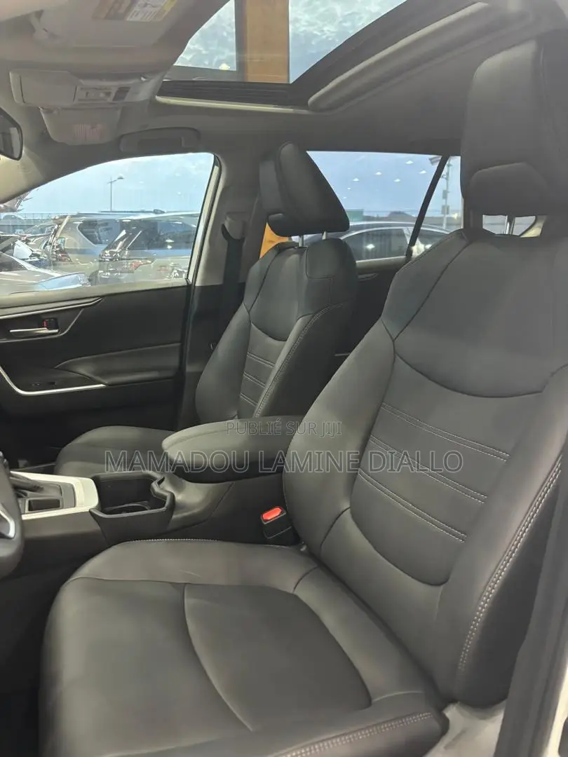 Toyota RAV4 2025 Blanc