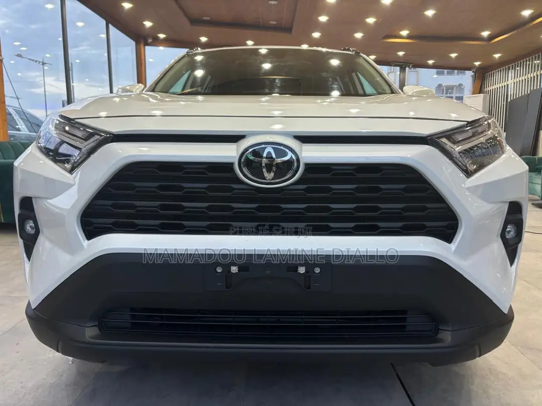 Toyota RAV4 2025 Blanc