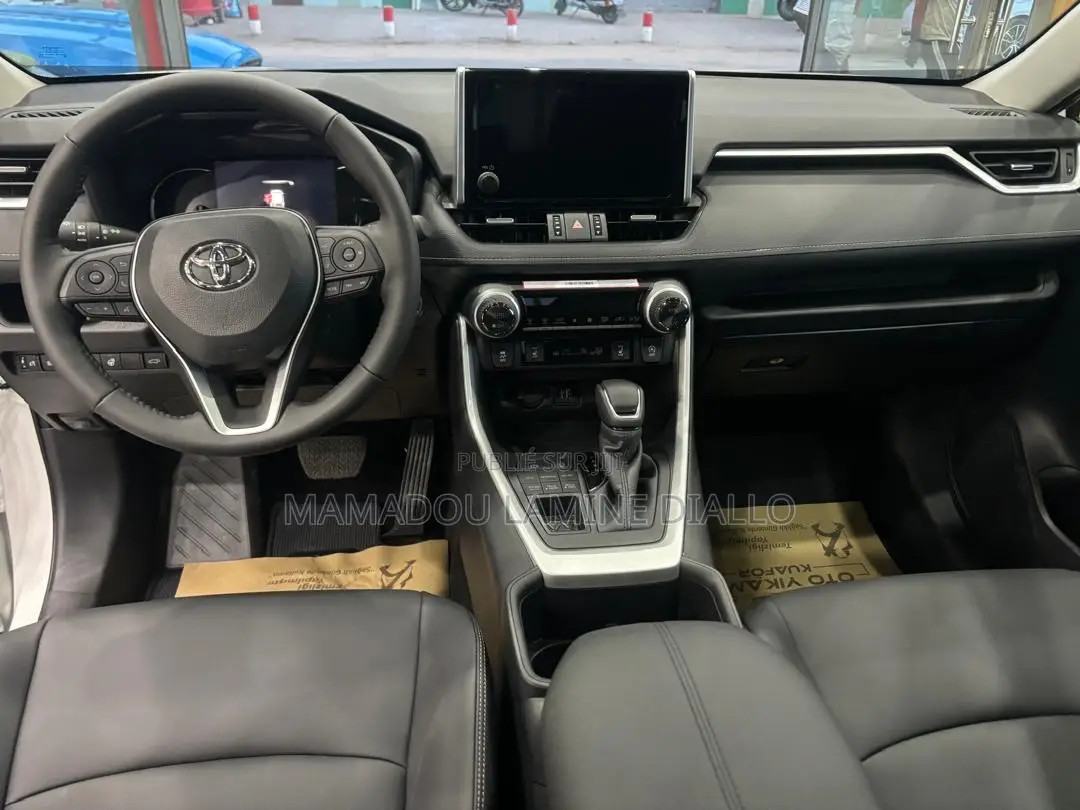 Toyota RAV4 2025 Blanc