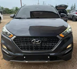 Photo - Hyundai Tucson 2017 Gris