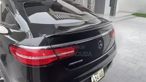 Mercedes-Benz GLE-Class 2017 Black