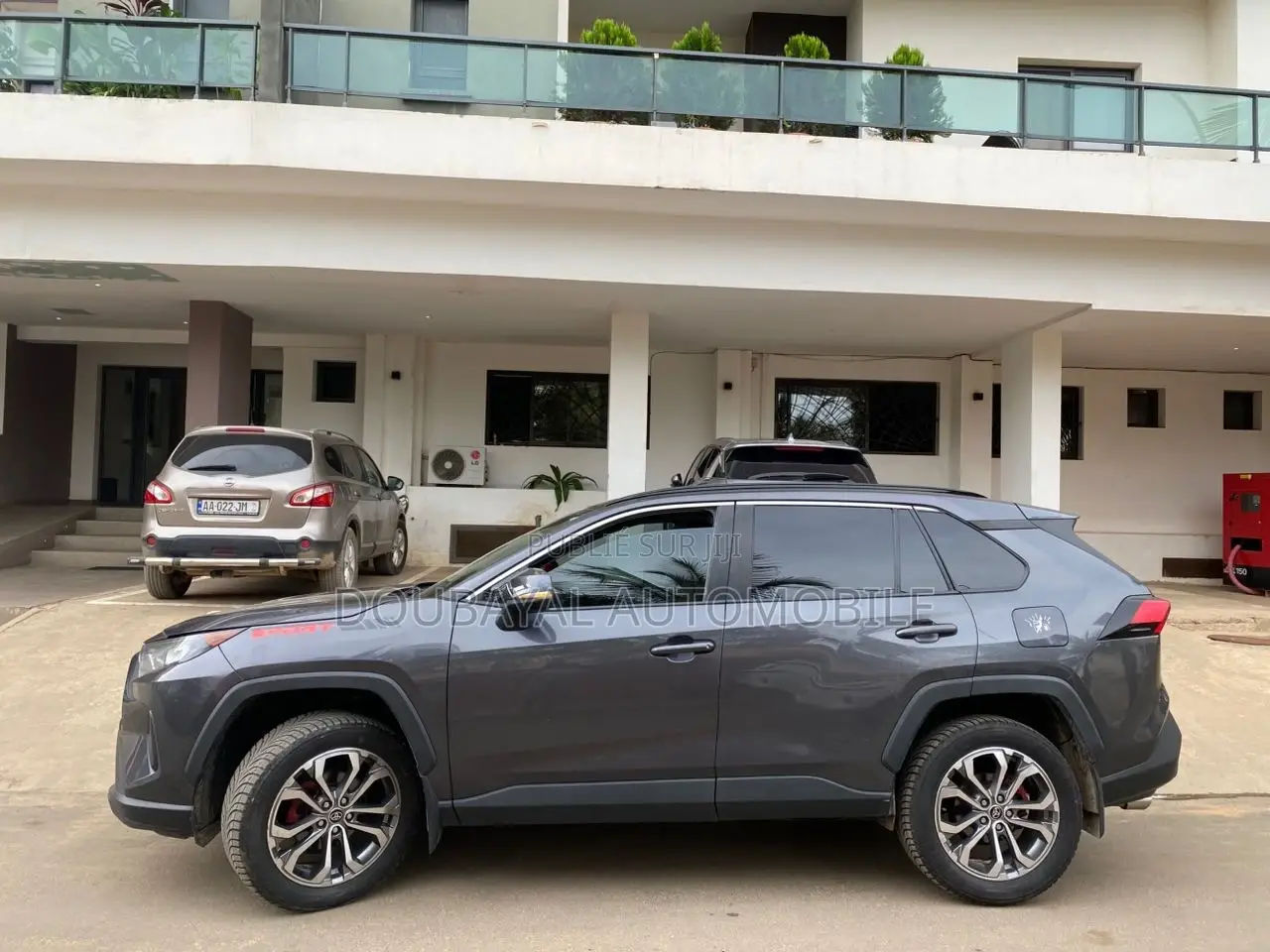Toyota RAV4 LE AWD 2019 Blanc
