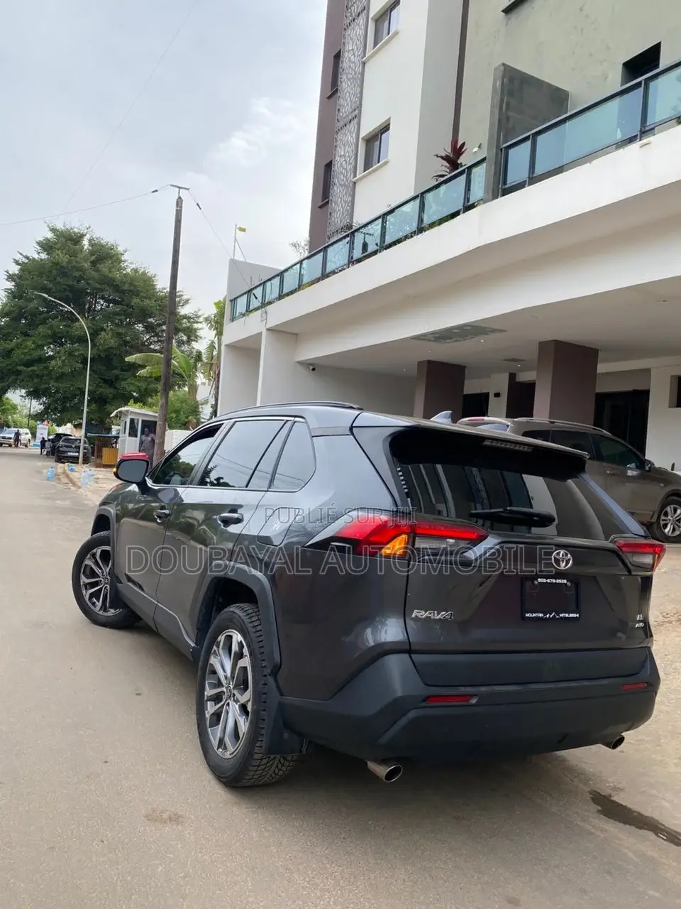 Toyota RAV4 LE AWD 2019 Blanc