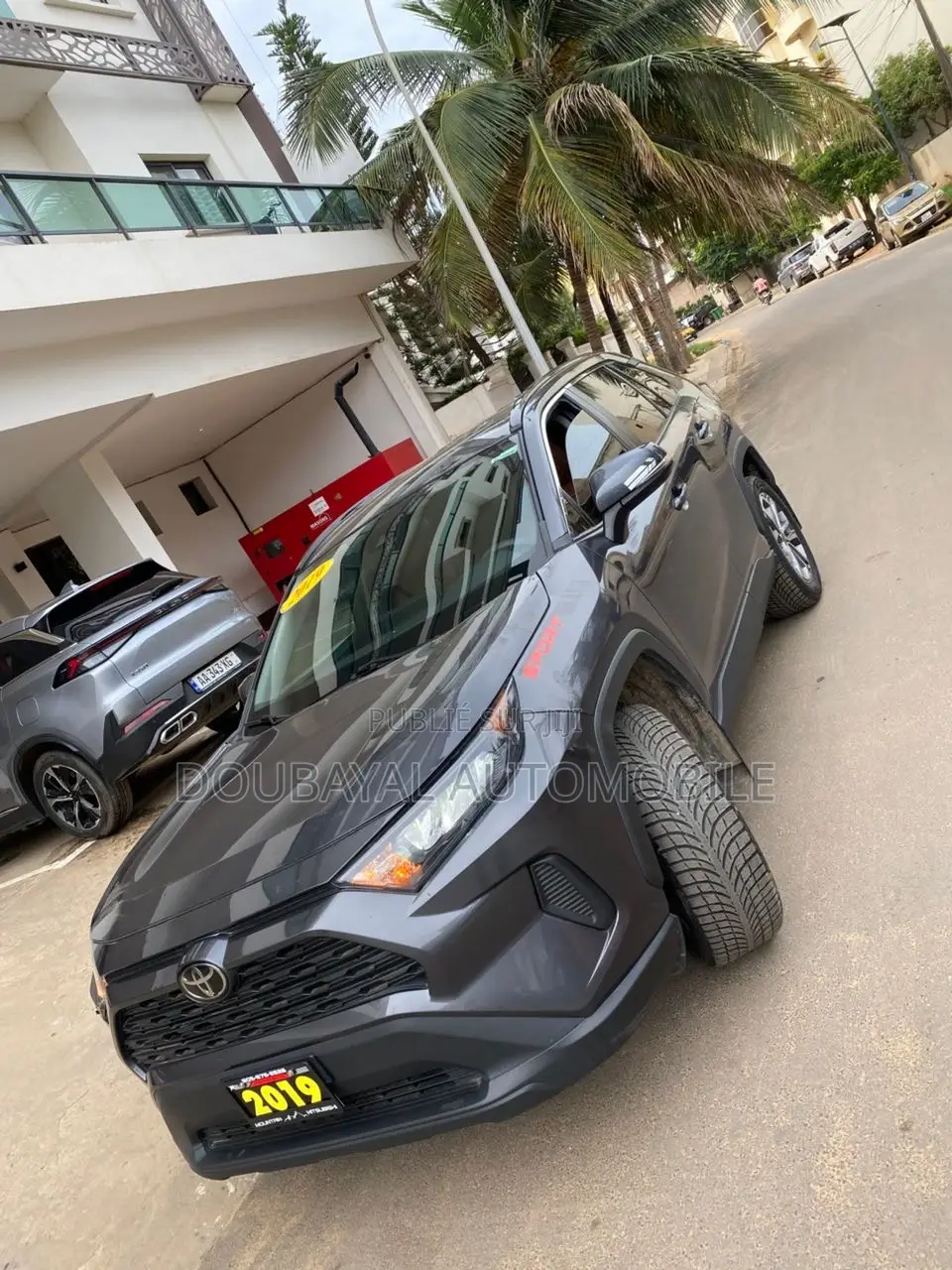 Toyota RAV4 LE AWD 2019 Blanc