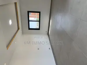 3chbre Appartement dans Mermoz, Région de Dakar à Louer