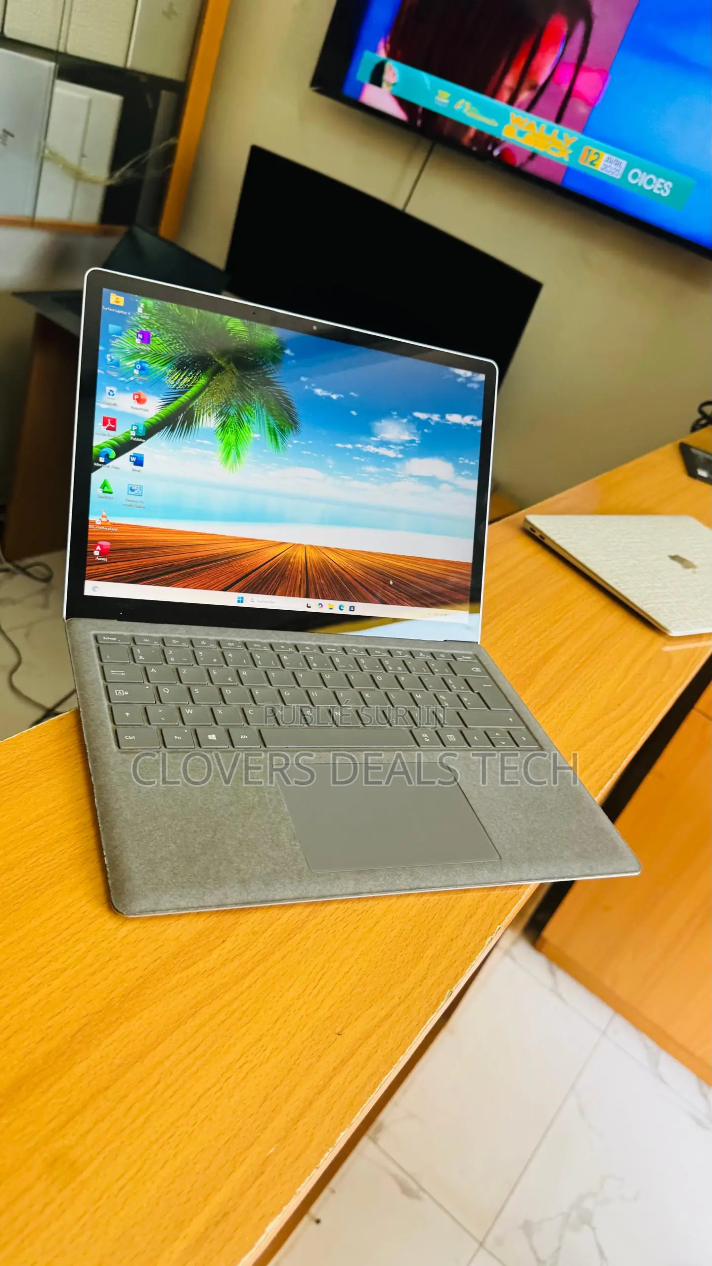 New Microsoft Surface Laptop 4 8GB Intel Core I5 SSD 512GB