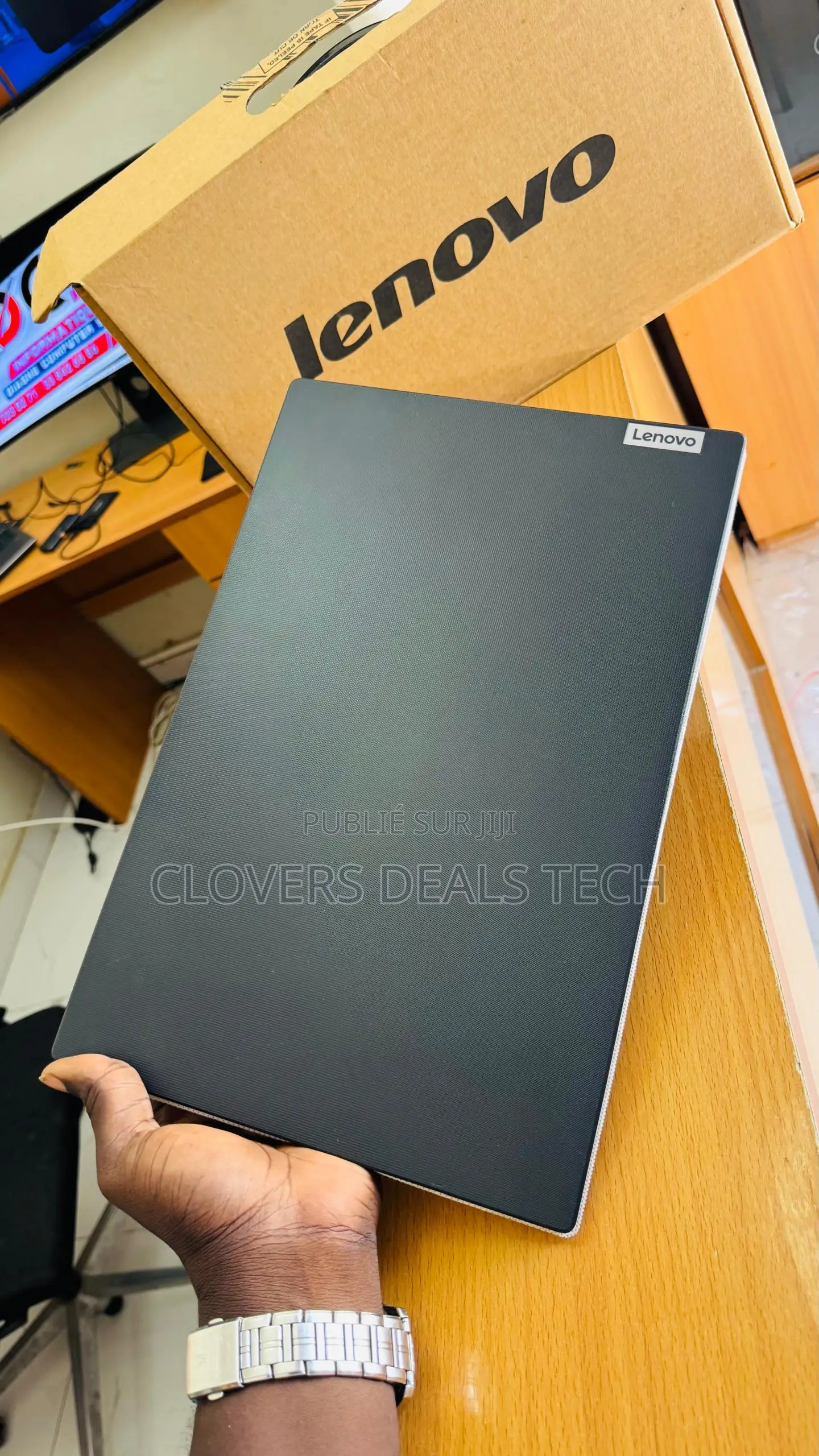 New Ordinateur Portable Lenovo V15 8GB Intel Celeron SSD 256GB