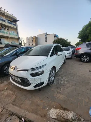 Photo - Citroen C4 2017 Blanc