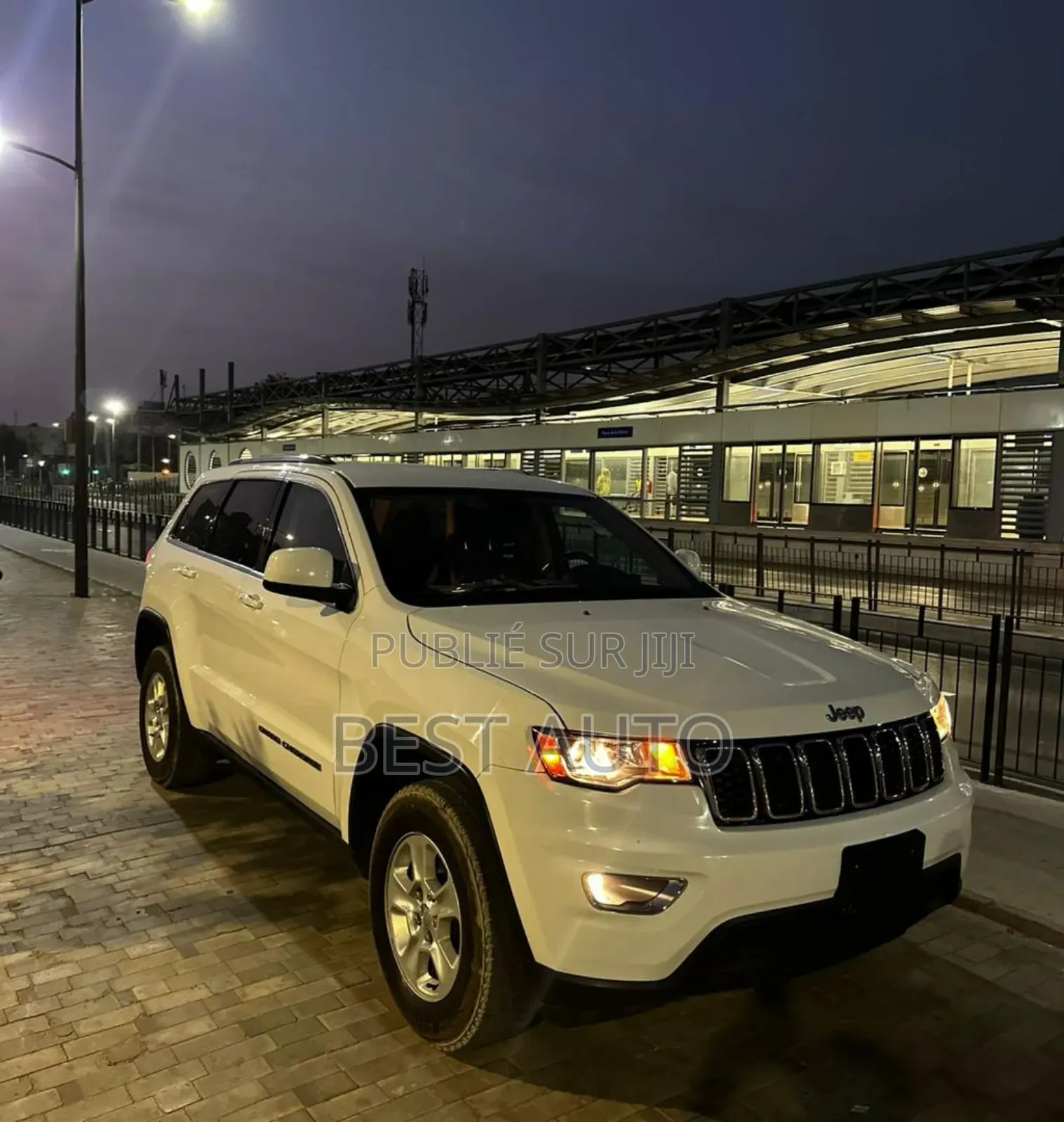 Jeep Grand Cherokee À Louer 40.000 La Journée