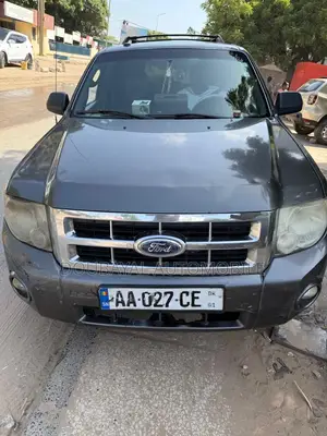 Photo - Ford Escape 2012 Blanc