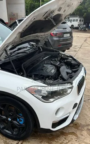 BMW X1 xDrive28i AWD 2016 Blanc