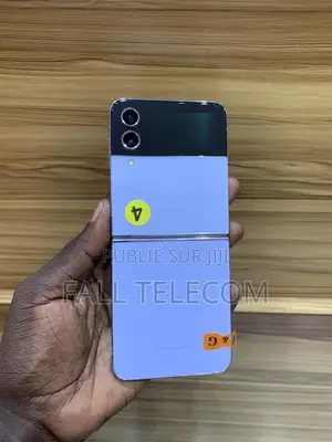 New Samsung Galaxy Z Flip4 256 GB Black