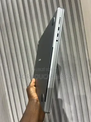 New Ordinateur Portable Apple MacBook 32GB Apple M1 Pro SSD 512GB