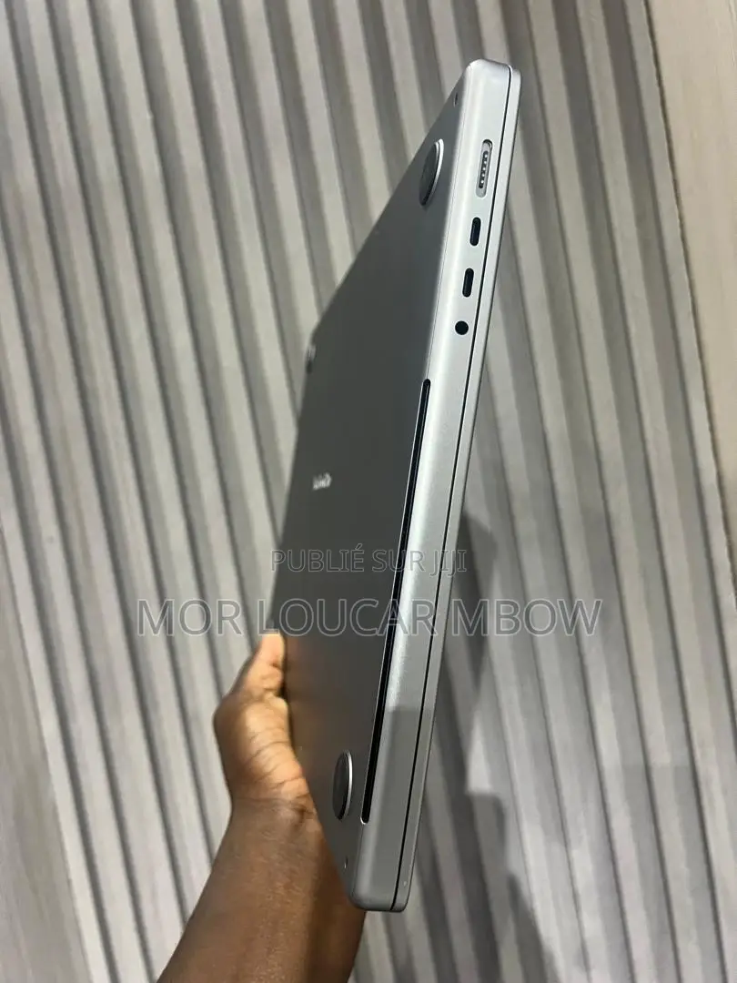 New Ordinateur Portable Apple MacBook 32GB Apple M1 Pro SSD 512GB