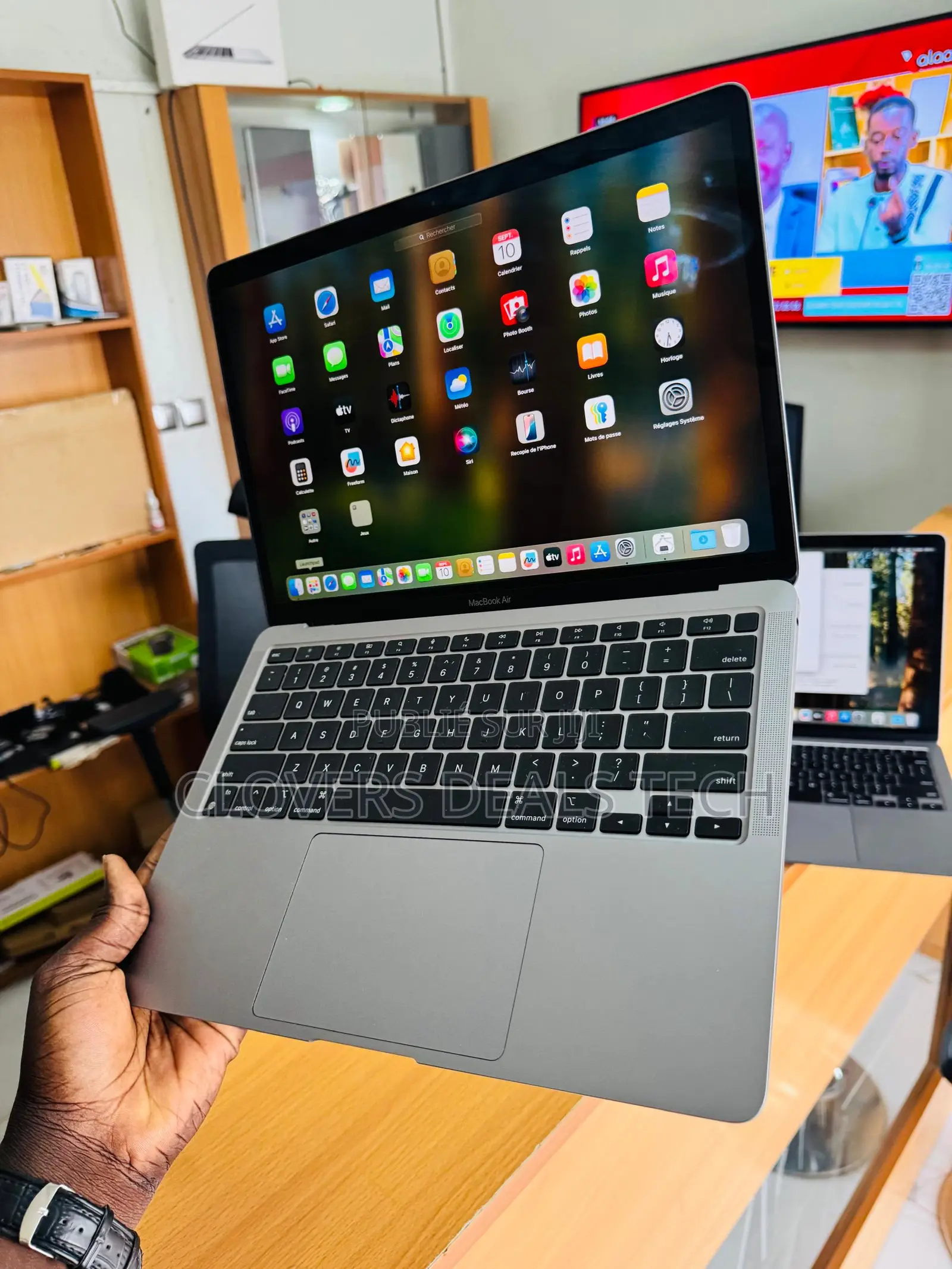 New Apple MacBook Air 2020 M1 8GB Apple M1 SSD 256GB