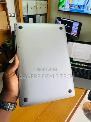 New Apple MacBook Air 2020 M1 8GB Apple M1 SSD 256GB