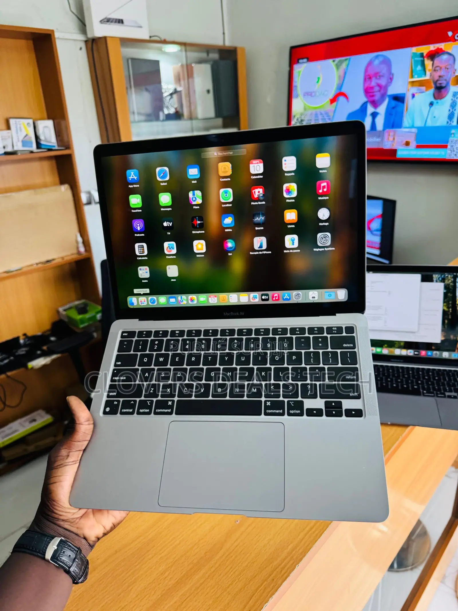 New Apple MacBook Air 2020 M1 8GB Apple M1 SSD 256GB