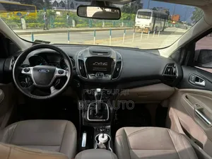 Ford Escape 2015 Blanc