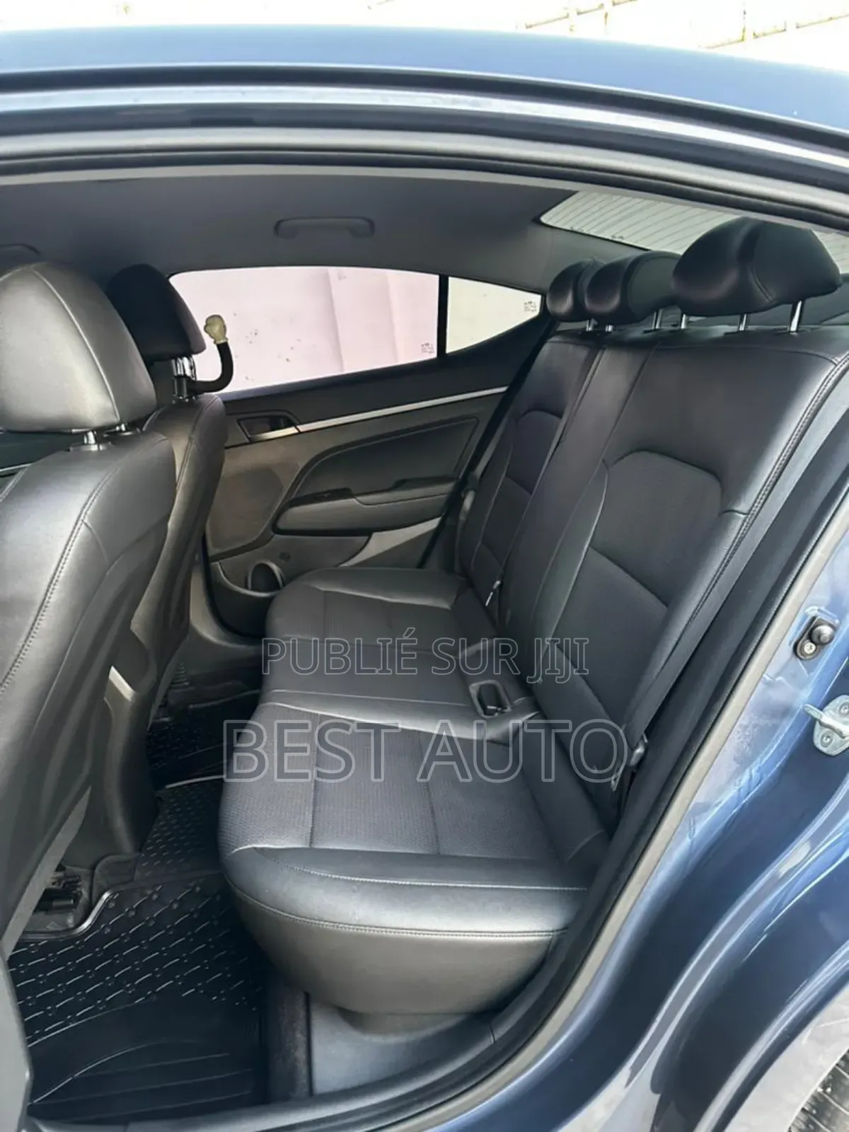 Hyundai Avante 2017 Blue