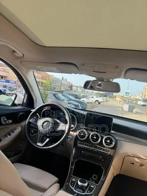 Mercedes-Benz GLE-Class 2018 Blanc