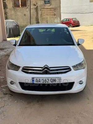 Photo - Citroen C-Elysee 2017 Blanc