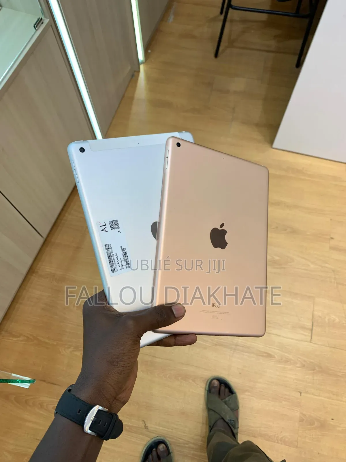 New Apple iPad 5 (2022) 32 GB Gris