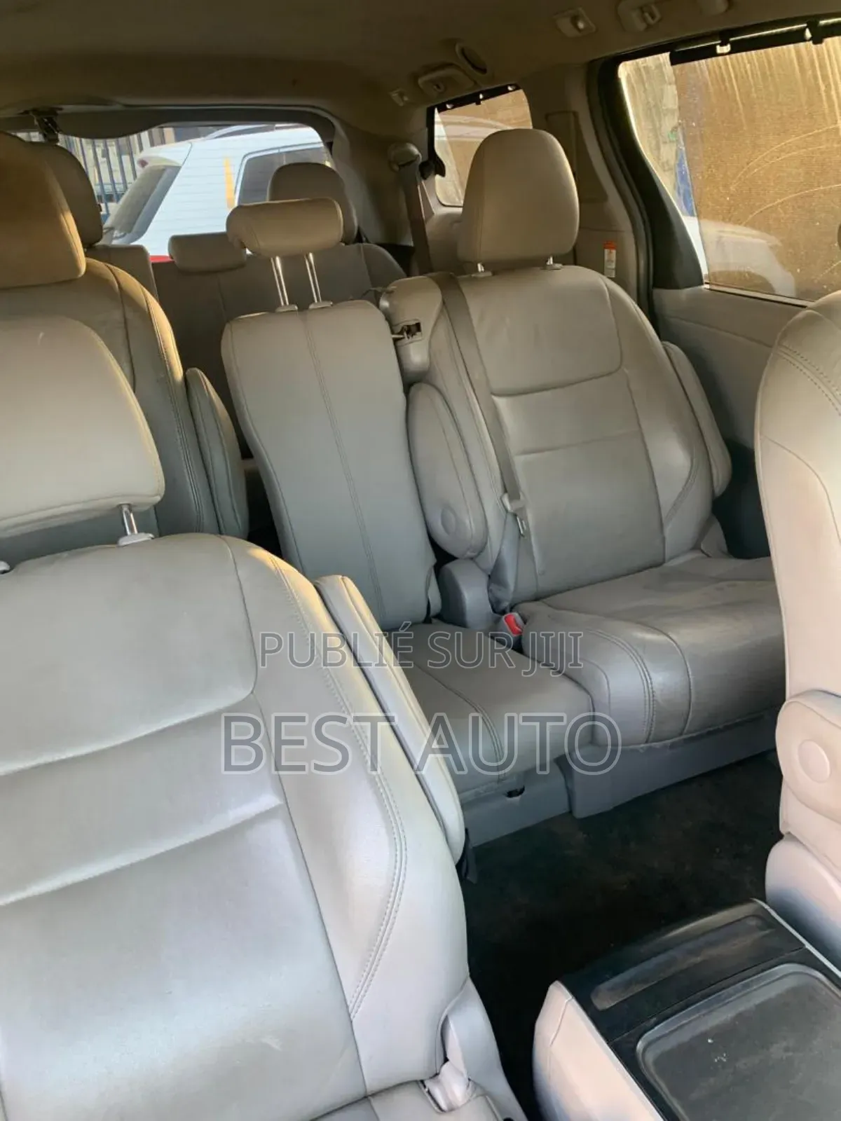 Toyota Sienna 2016 Black