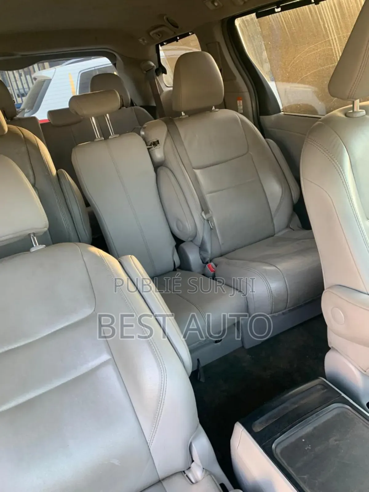 Toyota Sienna 2016 Black