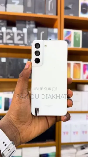 New Samsung Galaxy S22 5G 128 GB Black