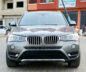 Photo - BMW X3 xDrive28i AWD 2016 Gris