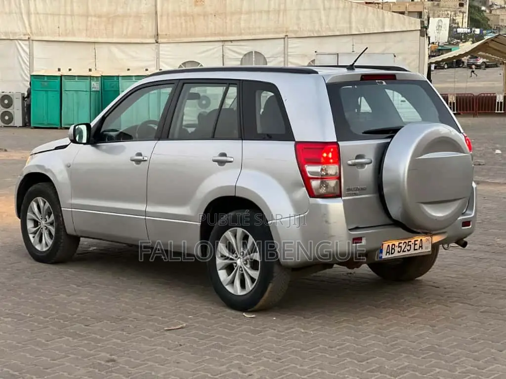 Suzuki Grand Vitara 2015 Gris