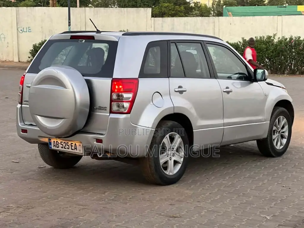 Suzuki Grand Vitara 2015 Gris