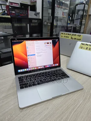 Photo - Ordinateur portable Apple MacBook Pro 2017 8GB Intel Core i5 SSD 128GB