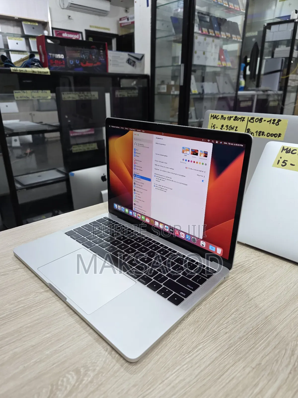 Ordinateur portable Apple MacBook Pro 2017 8GB Intel Core i5 SSD 128GB