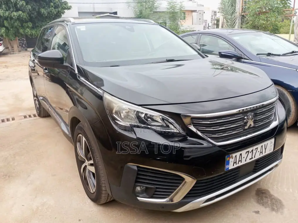 Peugeot 5008 2020 Gris