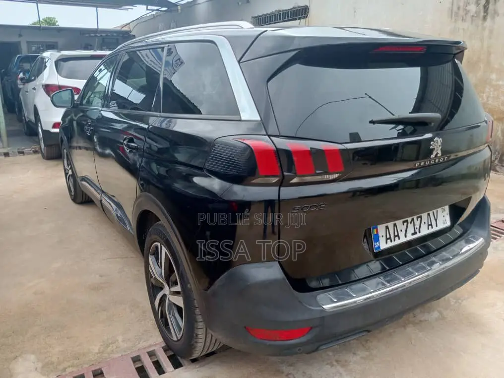 Peugeot 5008 2020 Gris