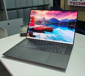 New Ordinateur Portable Dell Precision 5570 32GB Intel Core I7 SSD 1T